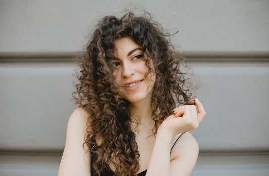 Best Essential Oils for Curly Hair